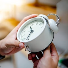 ¿Cuándo se cambia la hora en Chile? Descubre dónde no se cambiará y la fecha en qué se atrasan los relojes