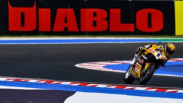 El diablo en SBK viste de amarillo