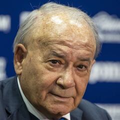 Apoyo y rechazo a 'Billy' Álvarez frente a Palacio Nacional