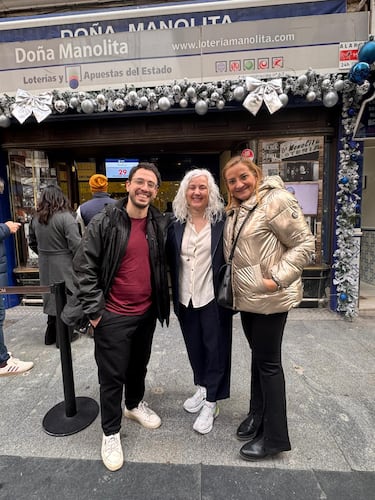 Concha Corona, gerente de Doña Manolita: “El número de ‘El Gordo’ de la Lotería de Navidad te lo da la mano de la lotera” 