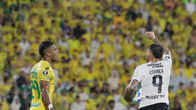 Correa ‘renace’ y evita el desastre de Colo Colo en Colombia