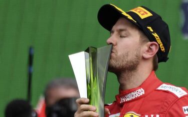 A Vettel no le gustó el trofeo del GP de México ni 'Marioachi'