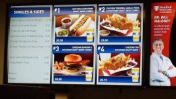 Un menú del Oracle Arena, la cancha de los Warriors.