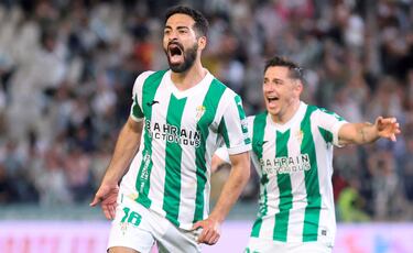 Entretenidísimo partido entre el Córdoba y Levante, que acabó con resultado de 2-2. Los locales salvaron un punto en el 97’, gracias a un tanto de Rubén Alves. El central mandó a guardar un balón desde la frontal del área, con un zurdazo inapelable. Su tercer gol del curso.