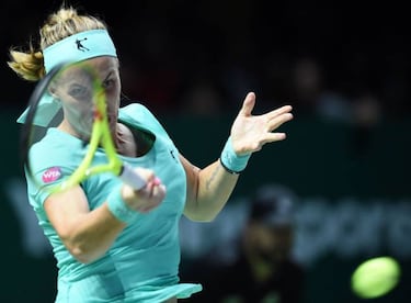 Kuznetsova run curtailed by revitalized Muguruza