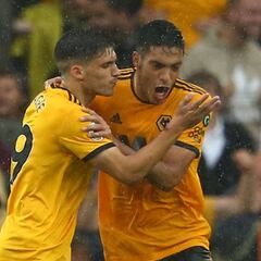 Raúl Jiménez celebró su primer gol con el Wolverhampton