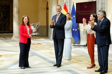 El Premio Consejo Superior de Deportes, destinado a la entidad local española que más se haya
destacado por sus iniciativas para el fomento del deporte ha sido para el Ayuntamiento de Getafe, por el programa “Getafe Ciudad Diversa”, que persigue la integración y la igualdad y que tiene como objetivo la erradicación de la violencia y la discriminación.