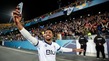 Soccer Football - Club World Cup - Semi Final - Flamengo v Al Hilal - Grand Stade de Tanger, Tangier, Morocco - February 7, 2023 Al Hilal's Salem Al-Dawsari celebrates after the match REUTERS/Andrew Boyers