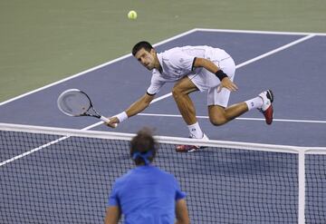 El tenista serbio ganó al español por 6-2, 6-4, 6-7 (3) y 6-1.