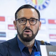 Bordalás: "En el fútbol no existen los premios, existe competir y ganar"