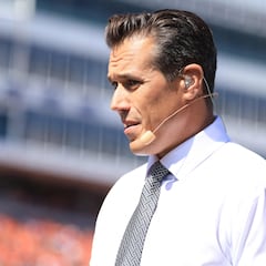 Who is announcing the Colts vs Raiders game after Mark Sanchez’s arrest?