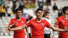 Fran Navarro celebra un gol con el Gil Vicente.