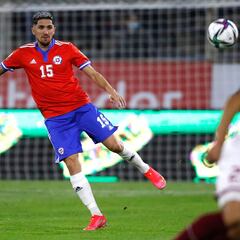 Diego Valdés fuera del partido contra Argentina tras su lesión en Copa América