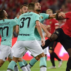 El United gana por la mínima al Inter con Pogba de titular