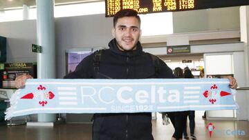 Maxi Gómez, en Vigo para ser presentado por el Celta