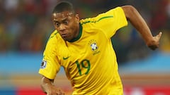 Júlio Baptista announces retirement: "It is time to step aside"