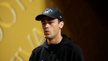 Debutó con 14 años en la MLS y aunque fue a Europa, su carrera fue de más a menos. Ahora, Freddy Adu le da un par de consejos a Gio Reyna.