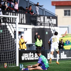 El Málaga descarrila en Ceuta