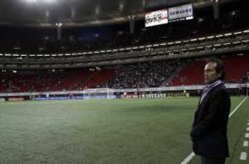 Es uno de los estrategas que lleva más tiempo sin dirigir en la Liga MX, No lo hace desde enero 2012 cuando dejó a Chivas, así que acumula 42 meses sin equipo.