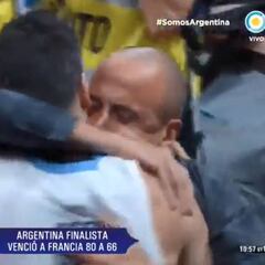 Un abrazo para la eternidad entre Scola y Ginóbili... ¡Gigantes!
