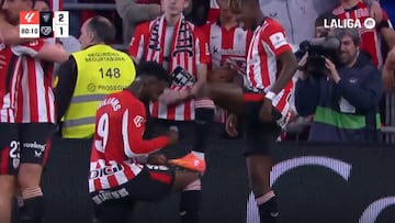 Los hermanos Williams celebran el gol del triunfo ante el Rayo