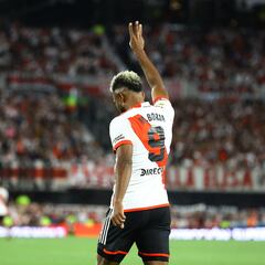 Demichelis: “Borja es el mejor 9 del fútbol argentino”