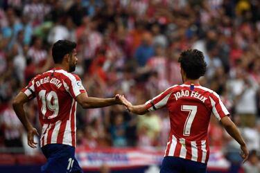 Barça and Real Madrid allow Atlético to pull away