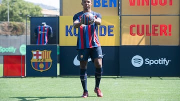 01/08/22 FC BARCELONA ACTO DE PRESENTACION DE JULES OLIVIER KOUNDE COMO NUEVO JUGADOR 