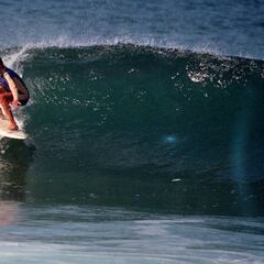 Somo homenajeará a Laura Revuelta, la primera mujer surfista española