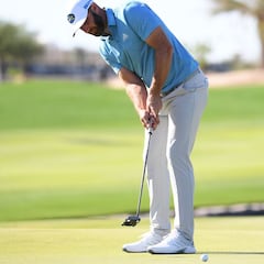 Dustin Johnson amplía su ventaja con Rahm en el ranking