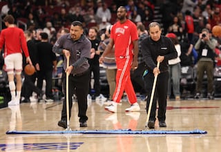 Dos récords y una suspensión surrealista