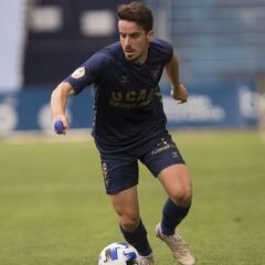 Reverte esperará a tres piezas clave