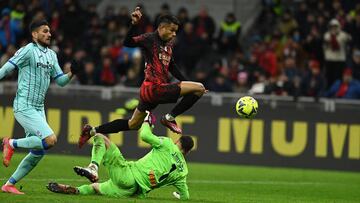 MILAN, ITALY - FEBRUARY 26: Junior Messias of AC Milan scores the goal during the Serie A match between AC Milan and Atalanta BC at Stadio Giuseppe Meazza on February 26, 2023 in Milan, Italy. (Photo by Claudio Villa/AC Milan via Getty Images)