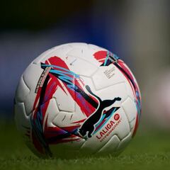 Guía para LaLiga Hypermotion 2024/25: calendario, dónde ver, fechas, derbis, pronósticos y formato