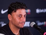 Angel Villacampa head coach during the media day America team prior to match against Tigres UANL as part Final of the Liga BBVA MX Femenil, Torneo Apertura 2025 at Hotel Royal Pedregal, on November 19, 2025 in Mexico City, Mexico.