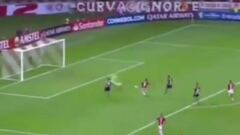 ¡Paolo Guerrero volvió a marcar en Libertadores! Gol no, golazo