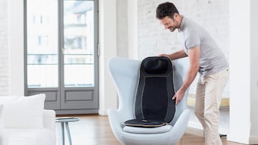 Este respaldo de masaje ‘shiatsu’ para espalda y cuello se adapta a cualquier asiento