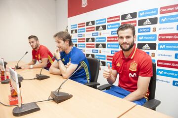 Koke, Julen Lopetegui y Koke en la rueda de prensa.