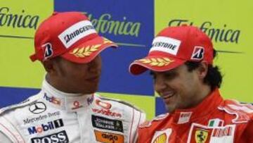 <strong>CONTENTO./strong> Hamilton se mostró contento por su reciente triunfo en el Mundial de Fórmula 1.</strong>