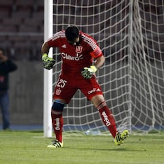 La U sufre más de la cuenta y avanza tras ganar en penales