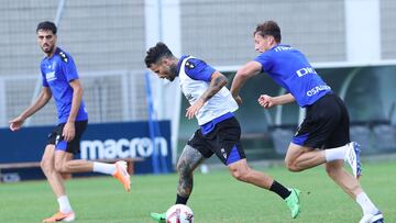 Catena, Rubén García y Herrando en un partido anterior.