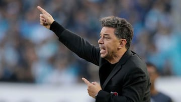 AMDEP8506. AVELLANEDA (ARGENTINA), 23/10/2022.- El entrenador de River Marcelo Gallardo dirige hoy, en un partido de la primera división argentina entre Racing y River Plate en el estadio Presidente Perón en Avellaneda (Argentina). EFE/Demian Alday Estevez
