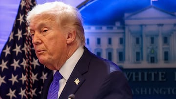 El presidente de Estados Unidos, Donald Trump, ofrece una rueda de prensa en la Casa Blanca, tras la sentencia del Tribunal Supremo que dictamina que se excedió en sus competencias al imponer aranceles, en Washington D. C., Estados Unidos, el 20 de febrero de 2026.