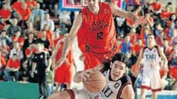 <b>ABATIDO UN GRANDE. </b>Con pívots nacionales como Jorge García, el Fuenla aguantó al Tau de Scola.