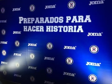 La nueva piel de Cruz Azul y su presentación, en imágenes