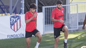 Jo&atilde;o F&eacute;liz junto a Felipe. 