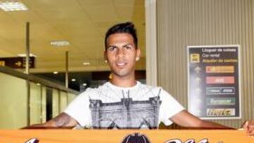 <b>EL PRIMERO. </b>Jonathan Viera llega de la UD Las Palmas.