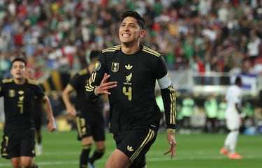 Edson Álvarez reveals injury that puts World Cup participation at risk