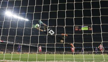 5-1. Coutinho marc¨® el quinto gol.