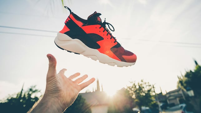 Nike, Adidas, Puma... las 10 zapatillas que se han presentado al Black Friday con un descuento increíble y que ahora no paran de venderse